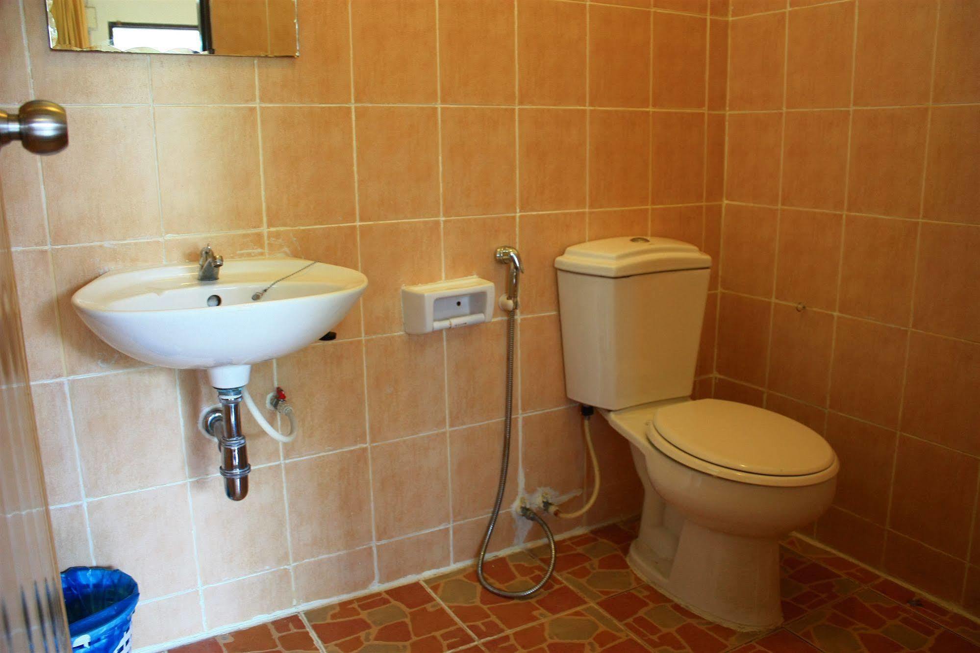 โรงแรมตีฆ้อง - Tri Gong Hotel Τσιάνγκ Μάι Εξωτερικό φωτογραφία